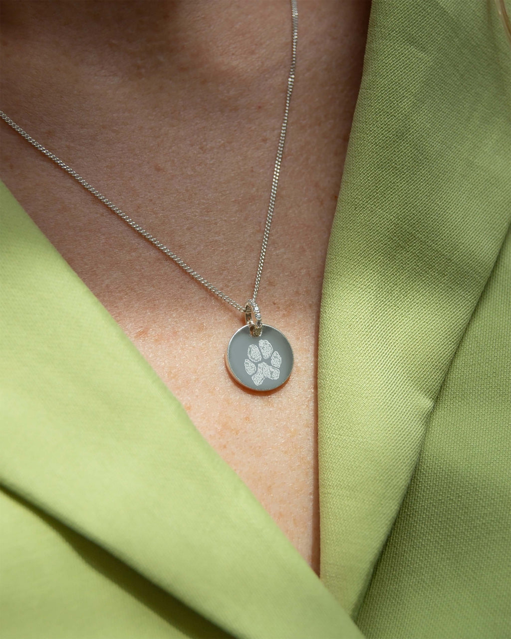 Pavé Round Disc Pendant