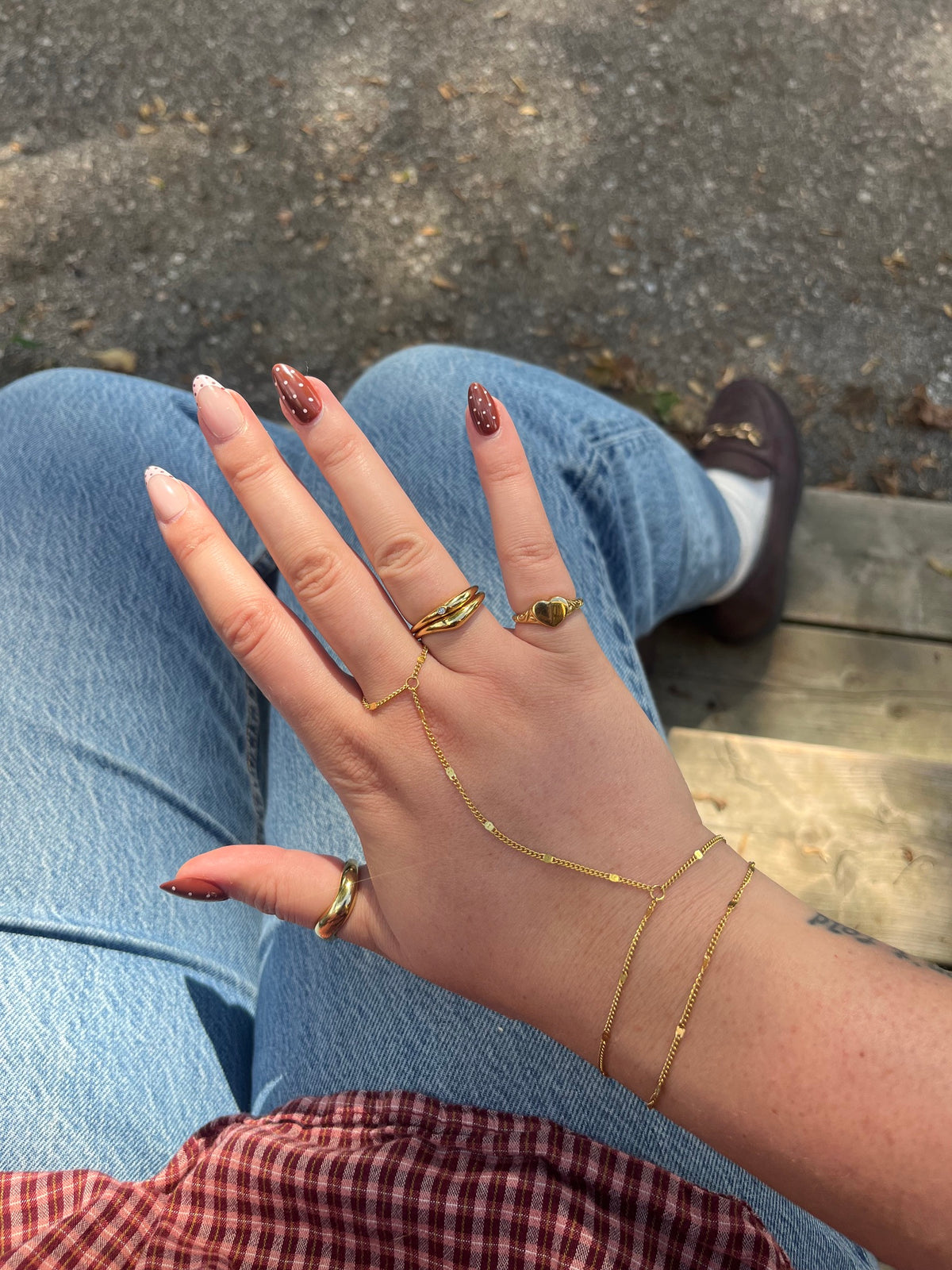 Satellite Hand Chain
